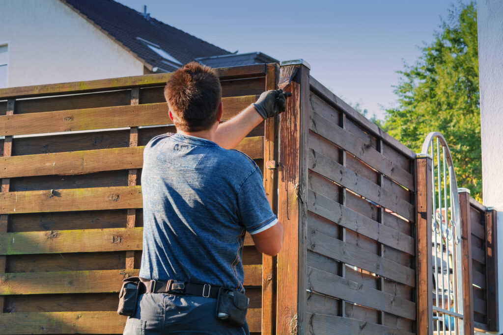 Expert Chain Link Fence Removal Service in Omaha | Metro Fence Blogs